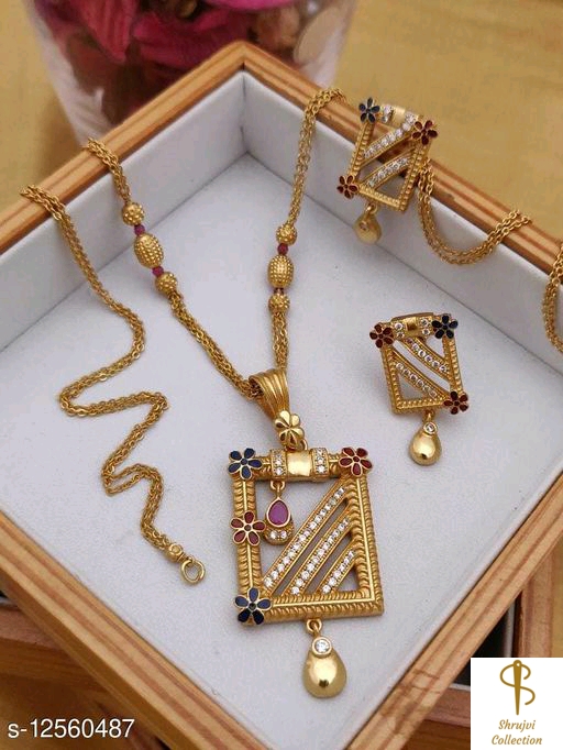 Graceful pendants and Lockets