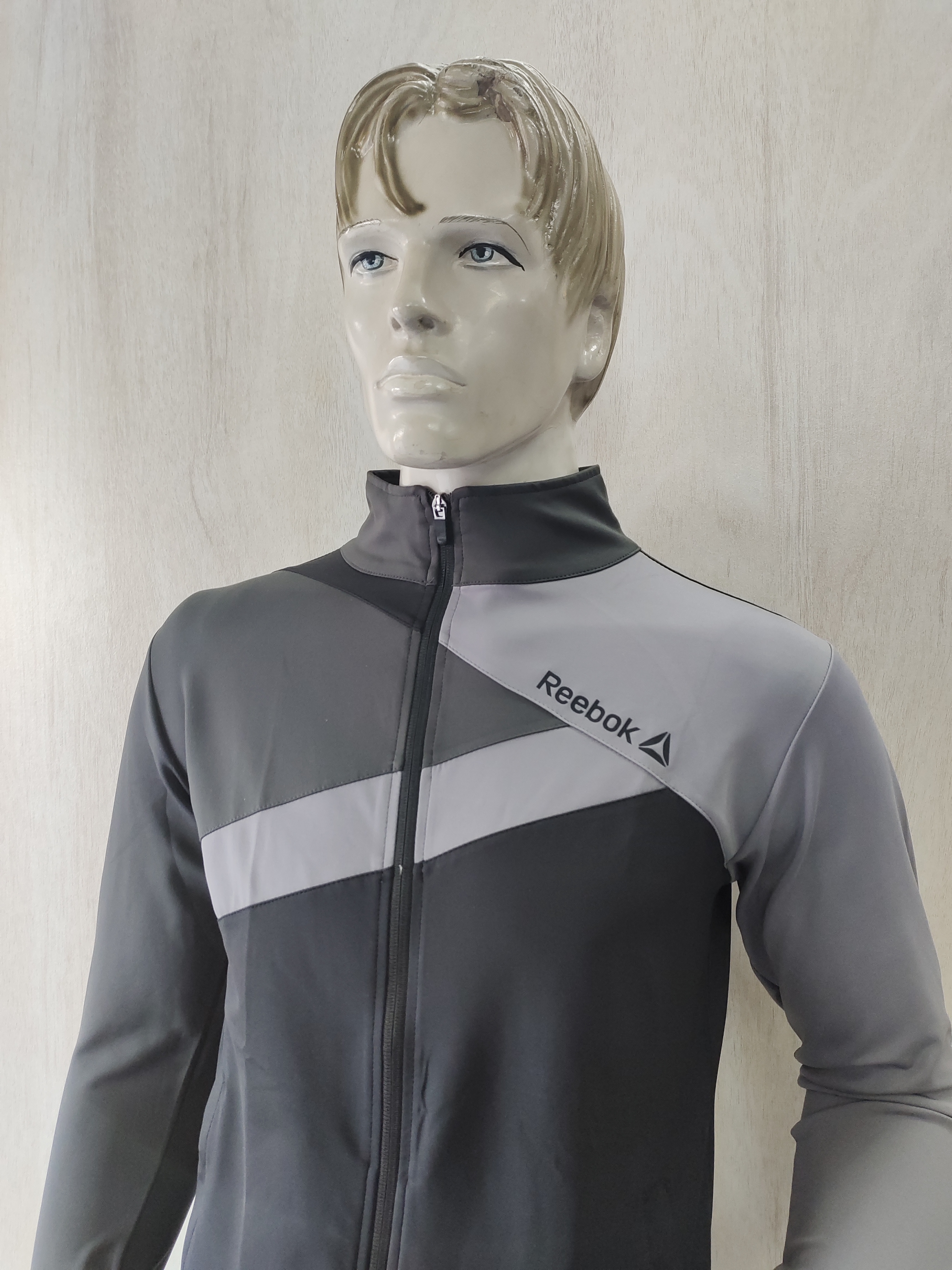 Reebook Sports Zipper